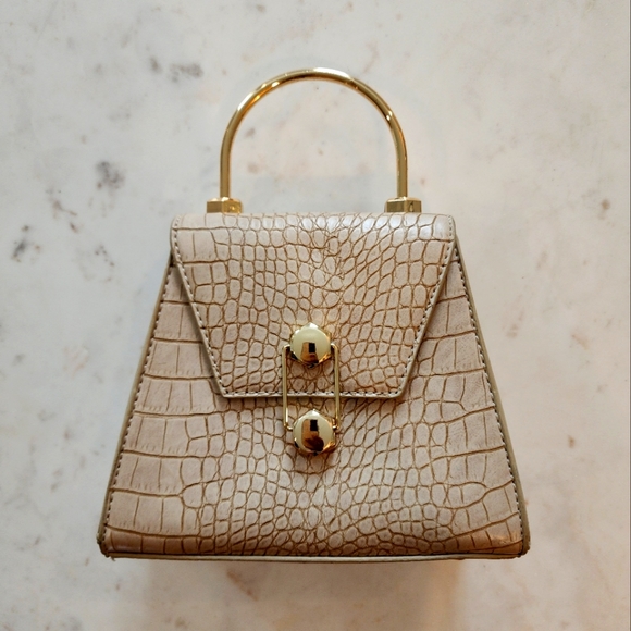 Badgley Mischka Handbags - Baguio mishka handbag